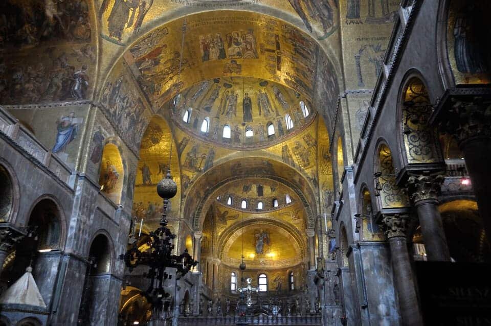 St. Mark's Basilica, Doge's Palace Tour and Gondola Ride 2026