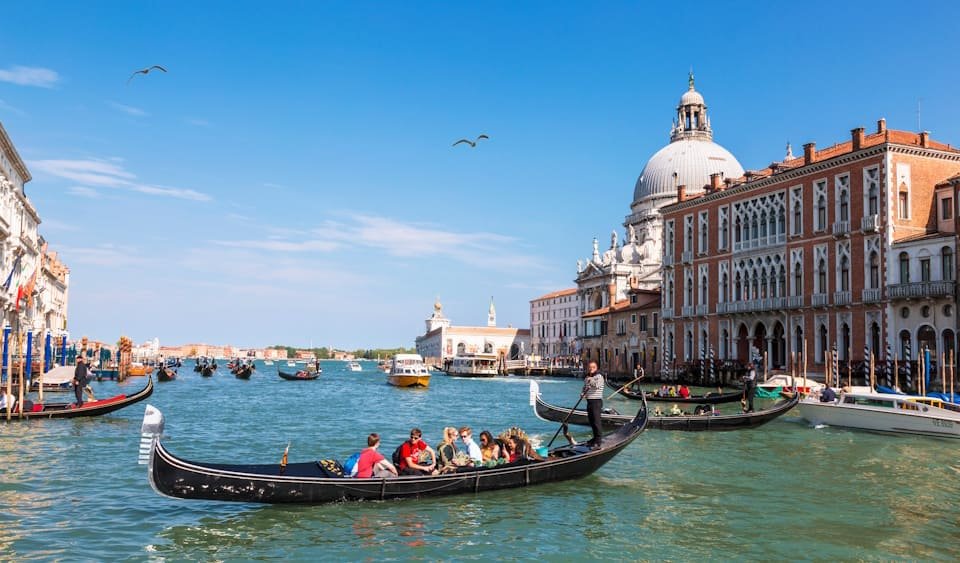 Explore Gondola Ride Venice: Tours