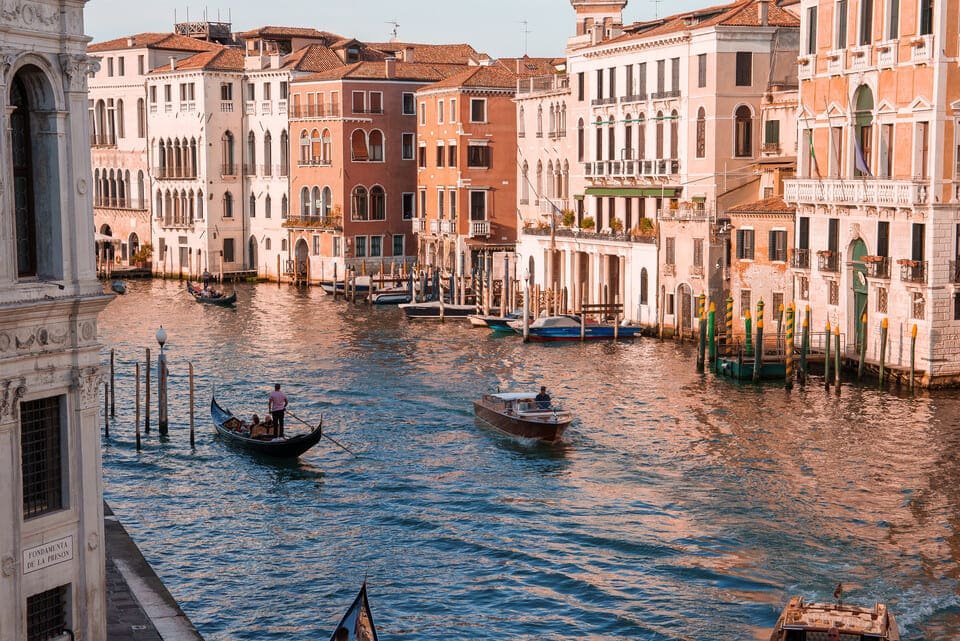 Venice Gondola Ride with Dinner 2026
