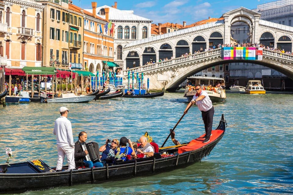 Venice Gondola Ride with Serenade 2026