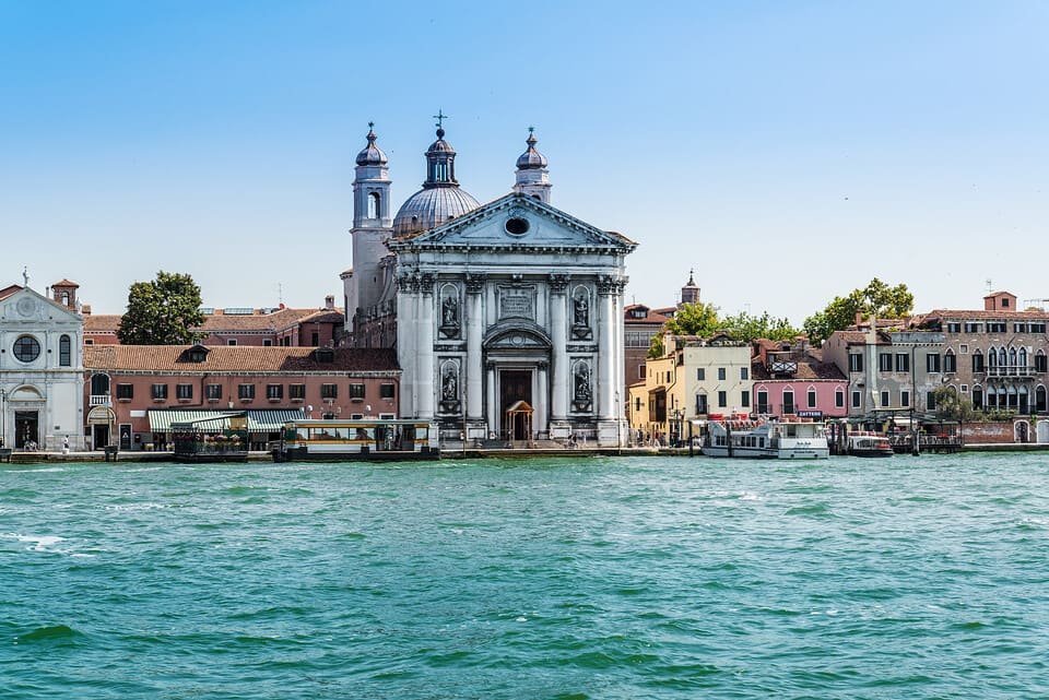 Venice Gondola Ride with Serenade 2026
